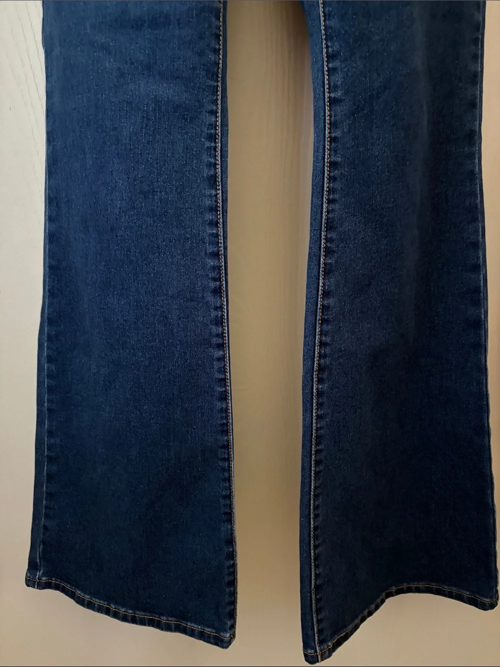 Levi’s Flare Jeans - Picture 4 of 9